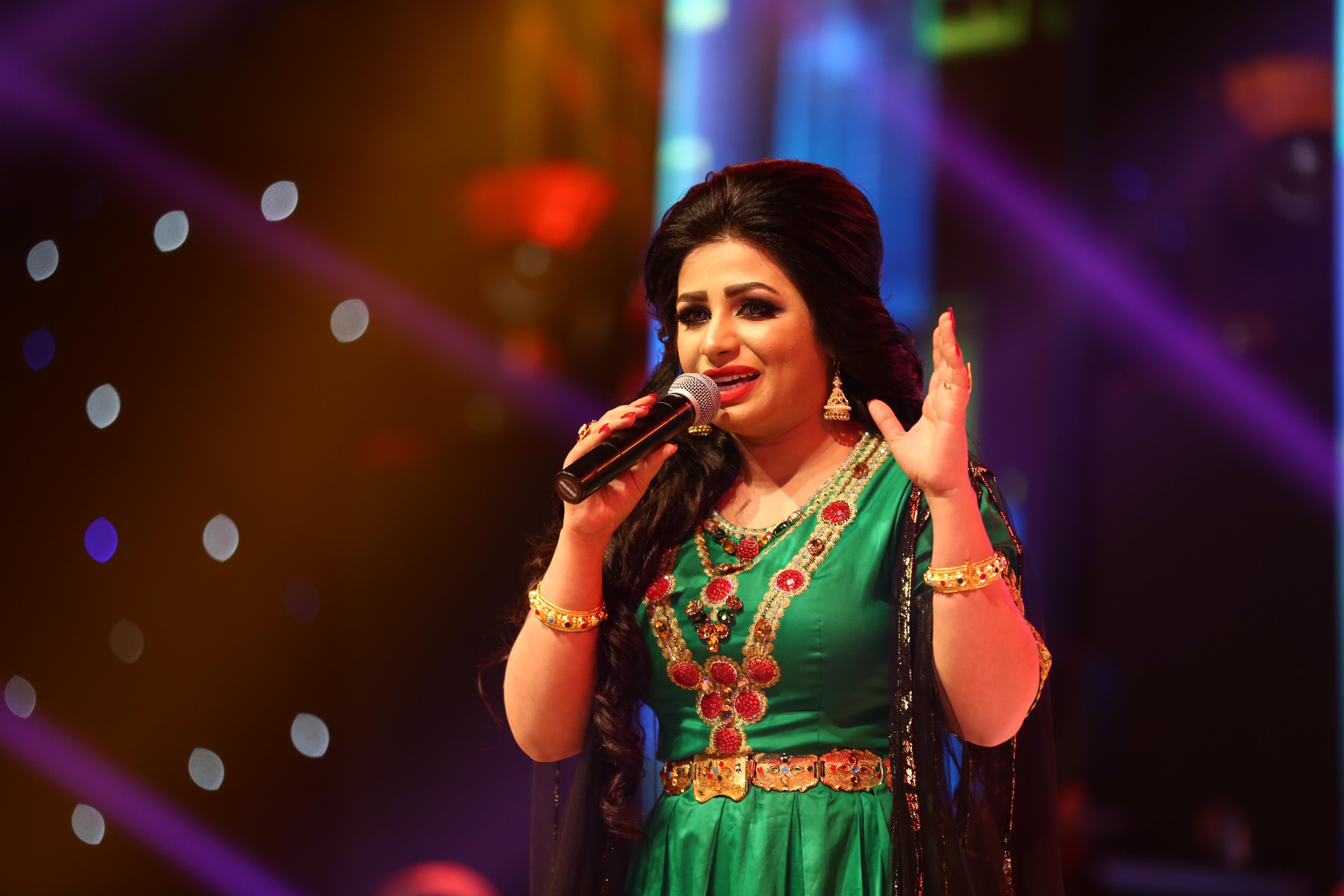 الإماراتية_حصه_تطرب_آذان_جمهور_مهرجان_مسقط