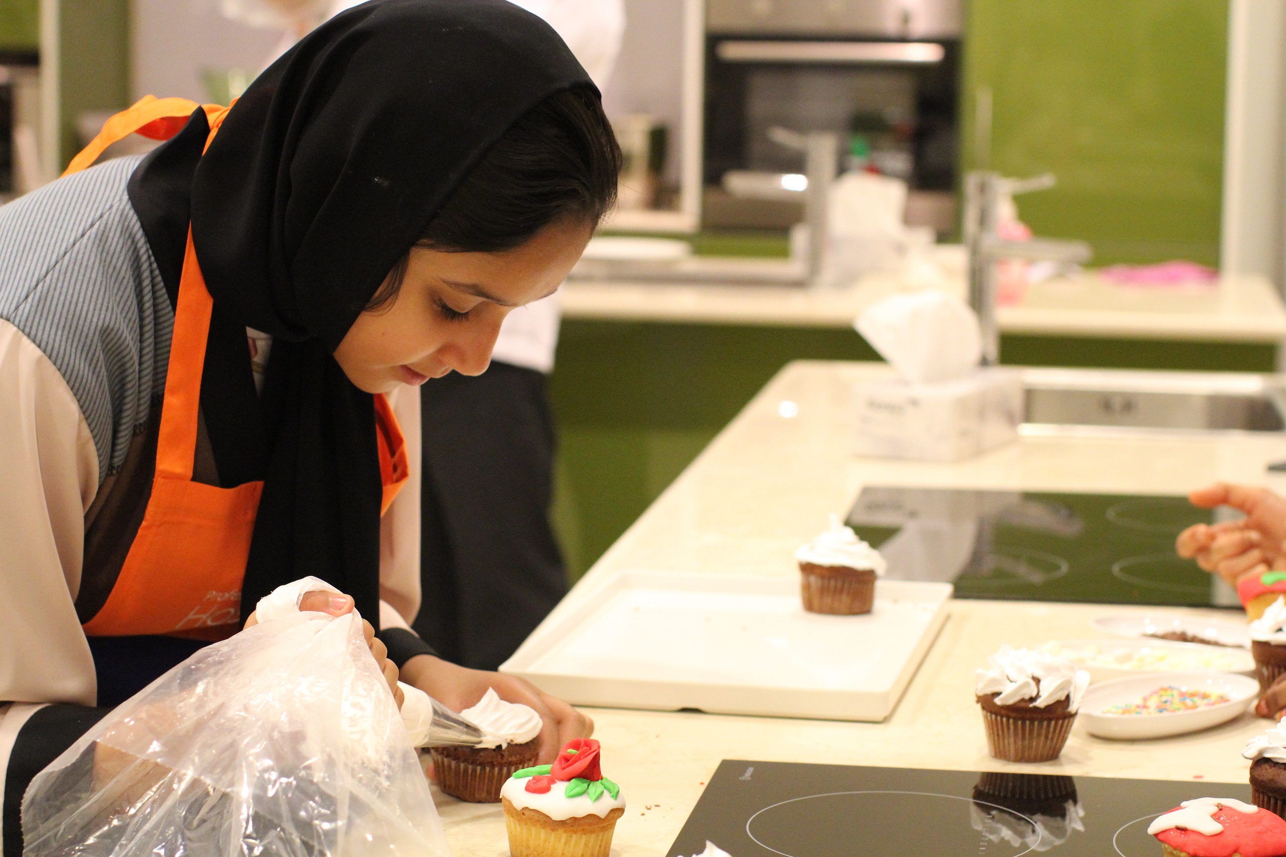 سجايا_تحلق_عالياً_بفتيات_الشارقة_في_سماء_المواهب