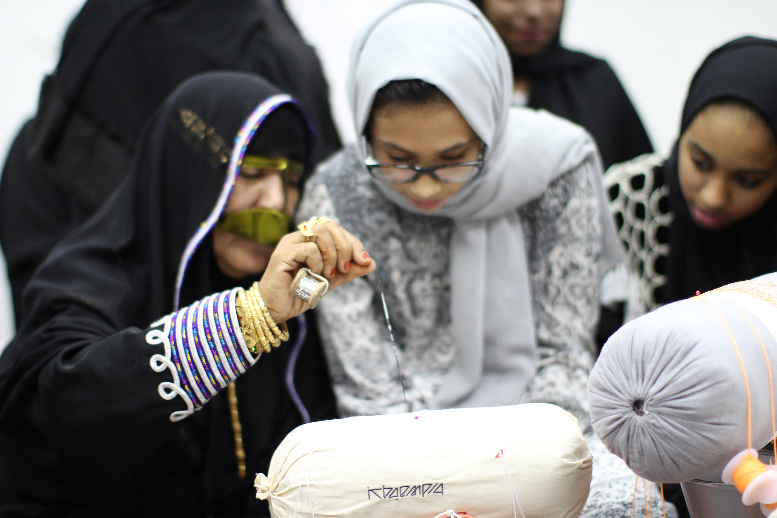 سجايا_تحلق_عالياً_بفتيات_الشارقة_في_سماء_المواهب